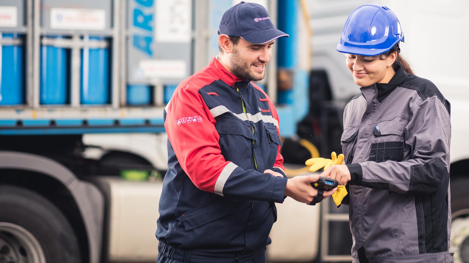 Ordering and delivering Air Liquide gas cylinders